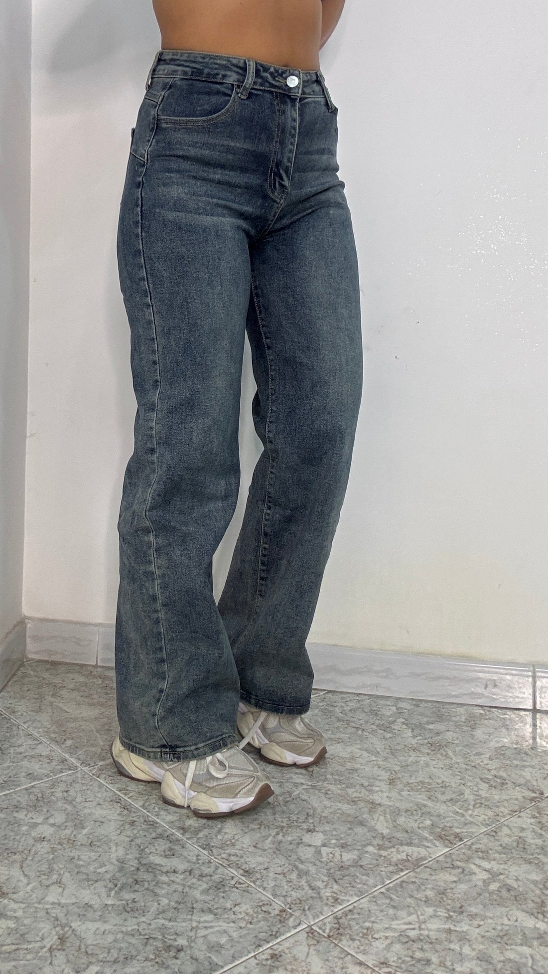 Jeans Chasity