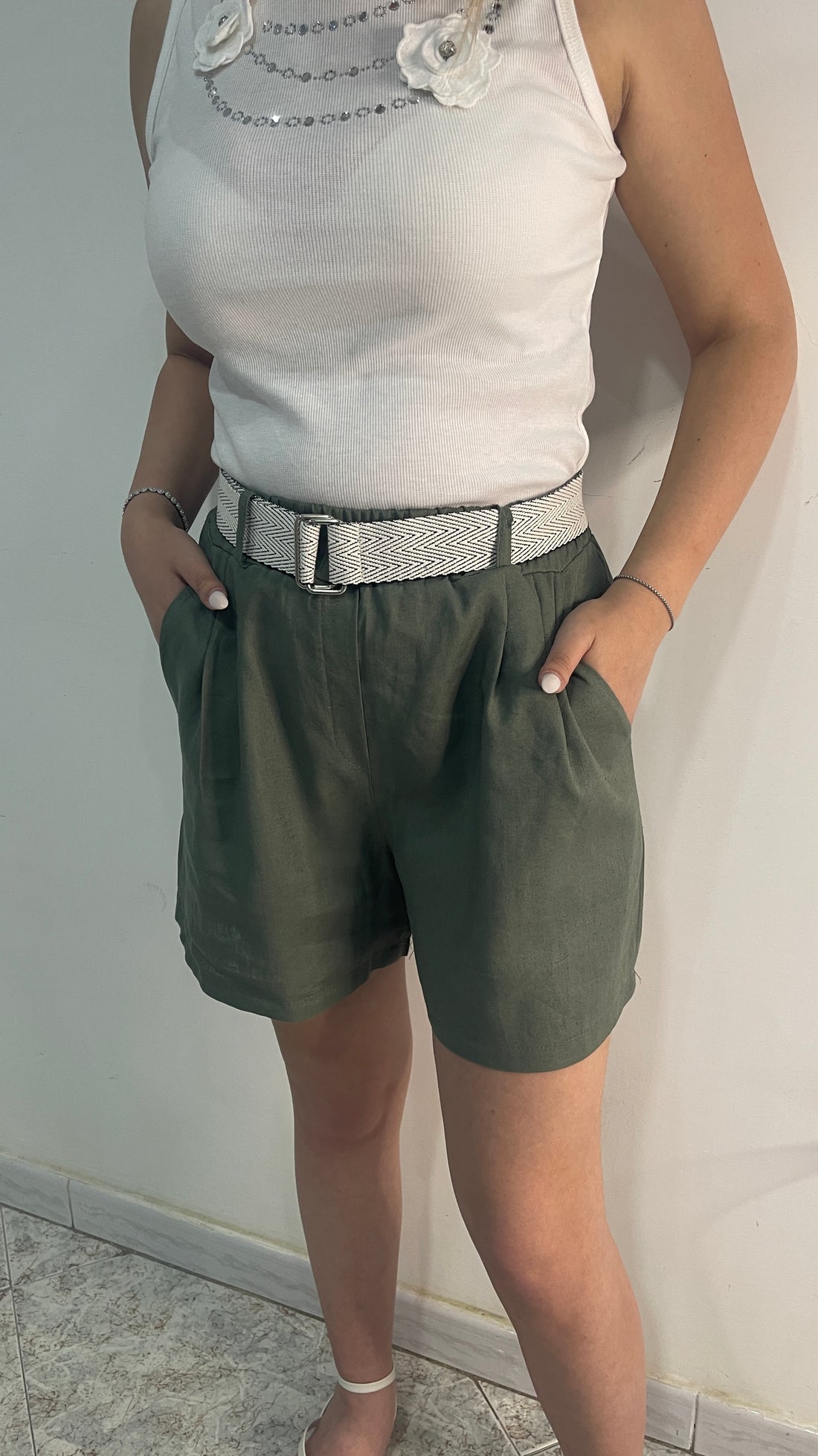 Short Noeila