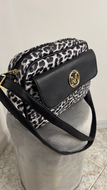 Borsa Ely