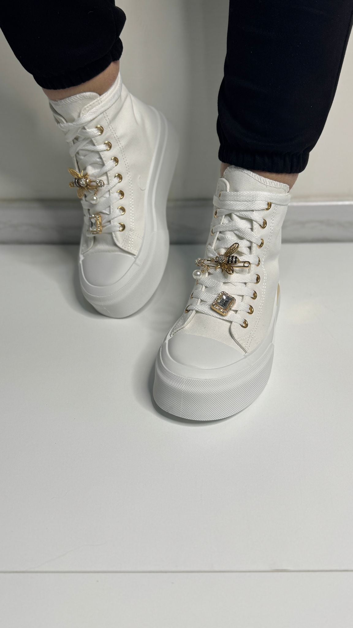 Scarpa modello converse